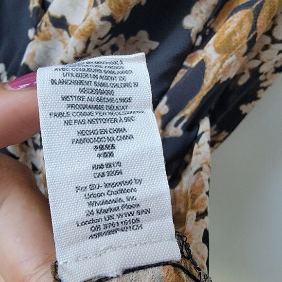 FREE PEOPLE Float Away Floral Romper Black and Mustard Size Medium - Picture 6 of 14